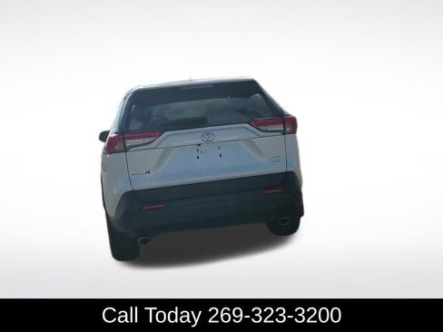Used 2024 Toyota RAV4 XLE Premium image 5