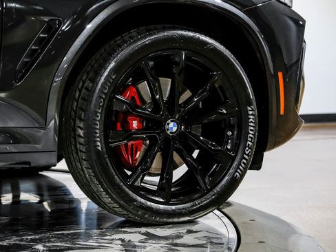 Used 2024 BMW X4 M40i w/ Shadowloine Package image 60