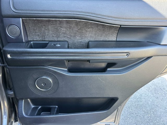Certified 2021 Ford Expedition Limited RWD image 25