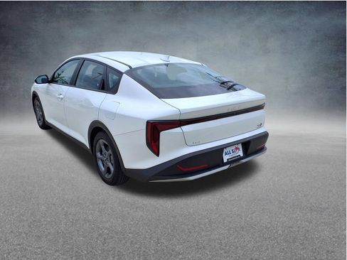 Used 2025 Kia K4 FWD image 6