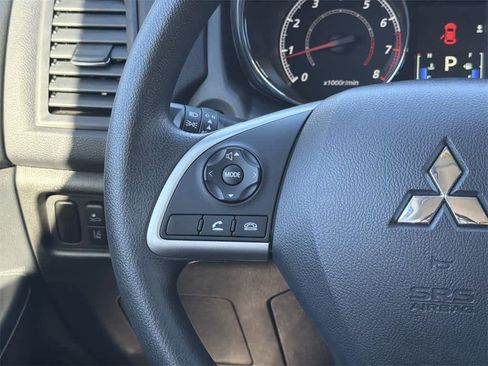 Used 2025 Mitsubishi Outlander Sport ES image 13