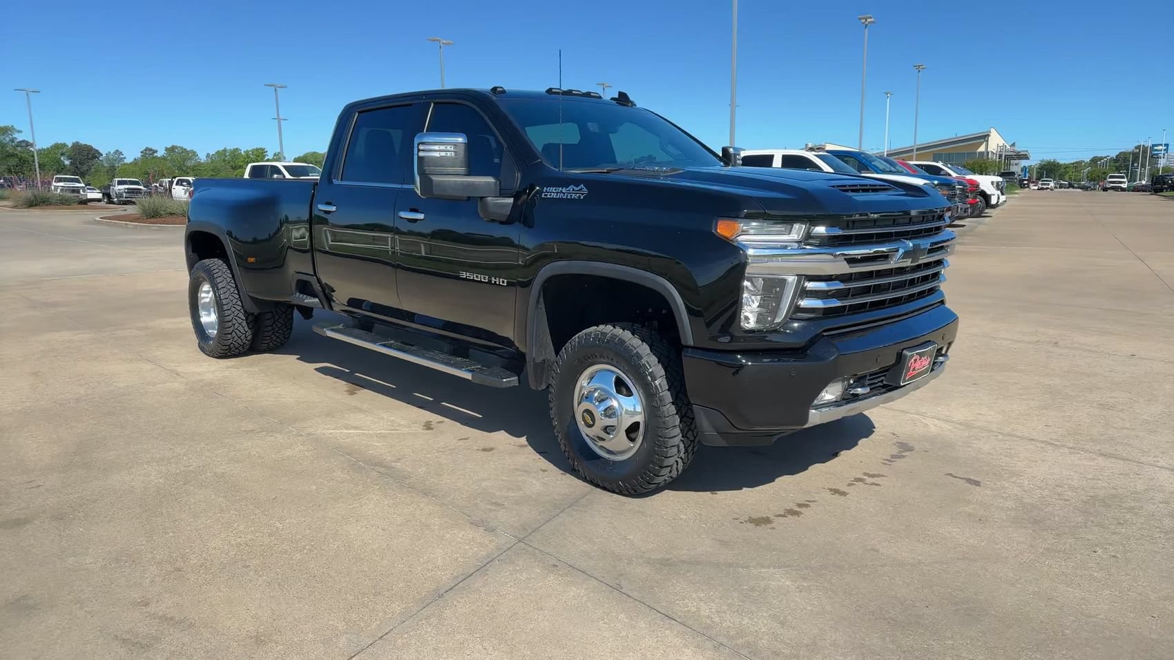 Used 2023 Chevrolet Silverado 3500 High Country w/ Snow Plow Prep/Camper Package AWD/4WD image 3