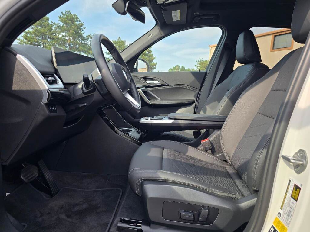 Used 2023 BMW X1 xDrive28i w/ Convenience Package AWD/4WD image 10