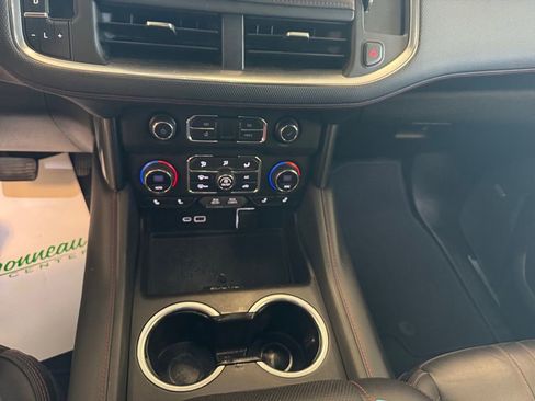 Used 2021 Chevrolet Suburban RST w/ Luxury Package image 15