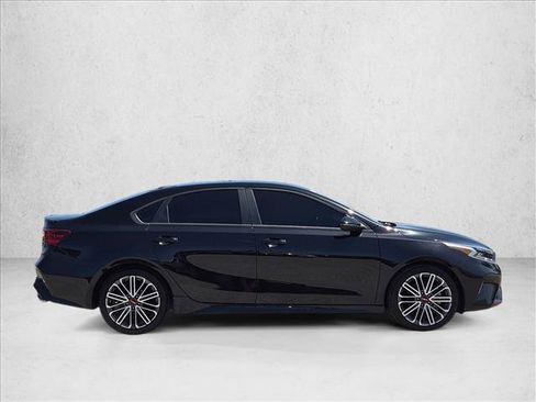 Used 2022 Kia Forte GT FWD image 4