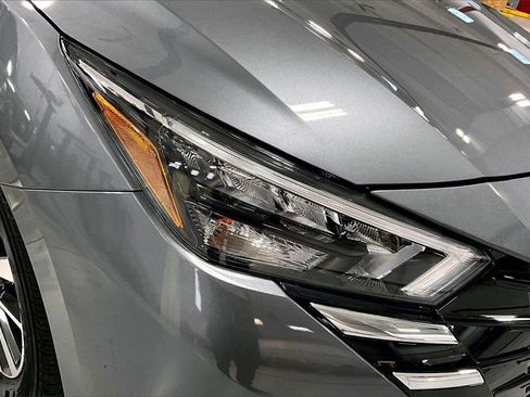 Certified 2025 Nissan Versa SV w/ Trunk Package image 27