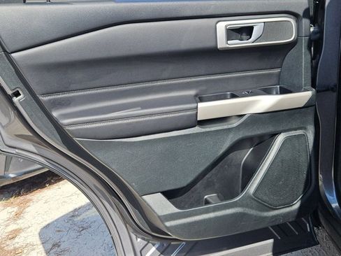 Used 2024 Ford Explorer XLT w/ Equipment Group 202A image 26