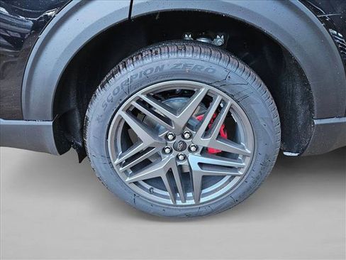 New 2026 Ford Explorer ST-Line image 10