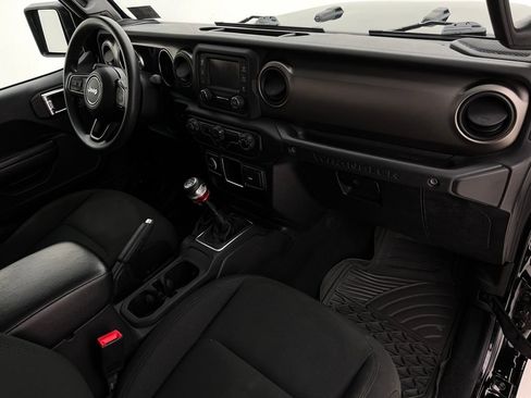 Used 2018 Jeep Wrangler Unlimited Sport image 17