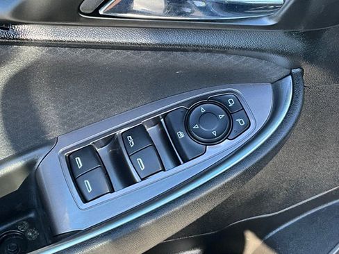 Used 2021 Chevrolet Malibu LT image 22