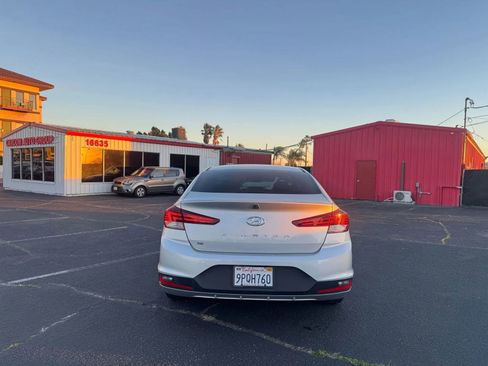Used 2019 Hyundai Elantra SE w/ Cargo Package image 5