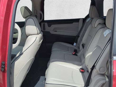 New 2026 Honda Odyssey Touring image 16