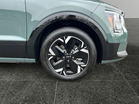 Used 2023 Kia Niro Wind image 9