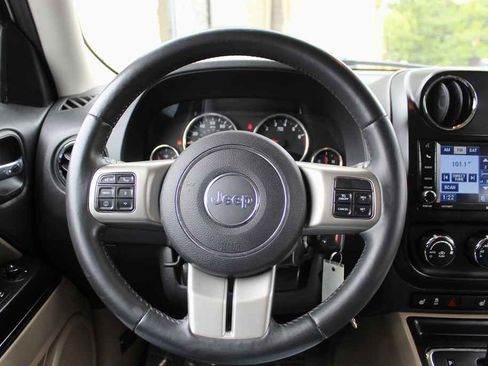 Used 2012 Jeep Patriot Limited FWD image 15