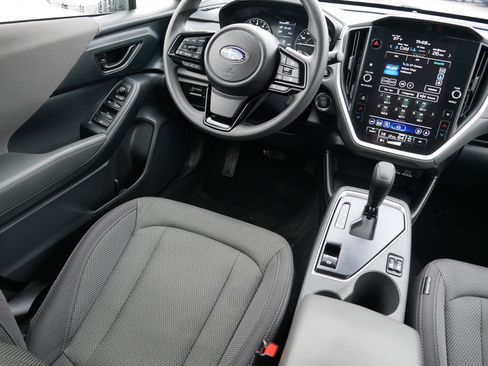 Used 2024 Subaru Crosstrek 2.0i Premium image 9