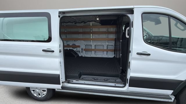 Used 2025 Ford Transit 250 Low Roof w/ Exterior Upgrade Package RWD image 39