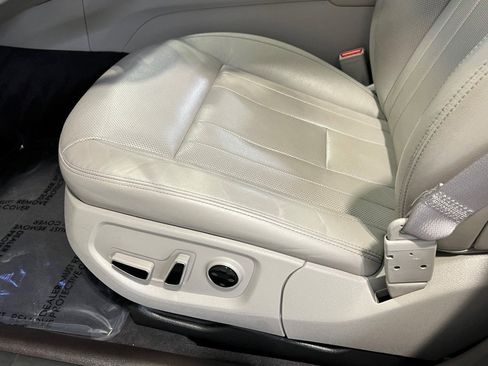 Used 2018 Genesis G80 3.8 image 24