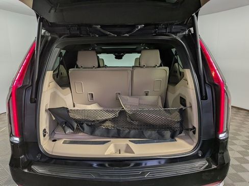 Certified 2023 Cadillac Escalade ESV Premium Luxury image 13