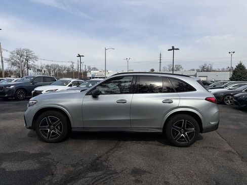 Used 2024 Mercedes-Benz GLC 300 4MATIC image 3