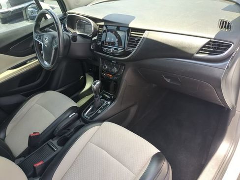 Used 2022 Buick Encore Preferred w/ Safety Package AWD/4WD image 13