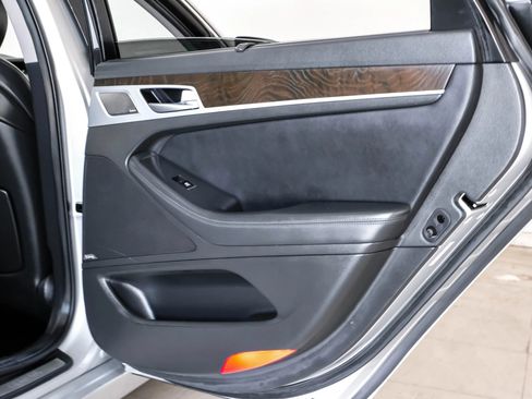 Used 2018 Genesis G80 3.8 w/ Option Group 03 RWD image 44