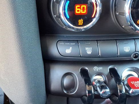 Used 2022 MINI Cooper 2-Door Hardtop FWD image 16