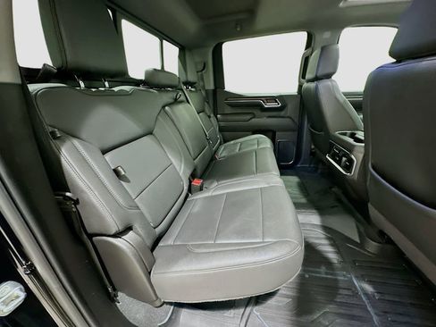 Used 2024 GMC Sierra 1500 SLT AWD/4WD image 28