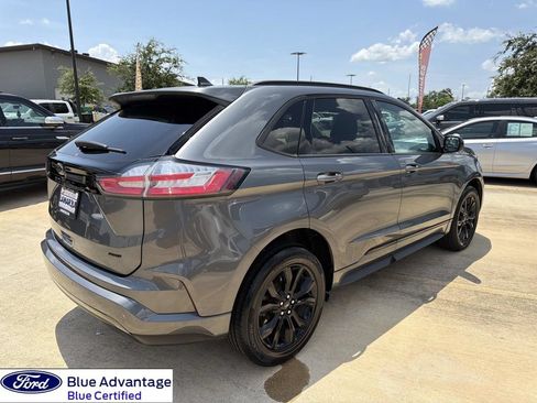 Used 2022 Ford Edge SE w/ Black Appearance Package AWD/4WD image 11