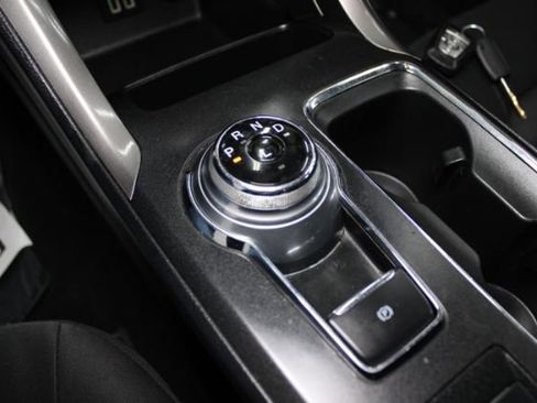 Used 2019 Ford Fusion SE image 15