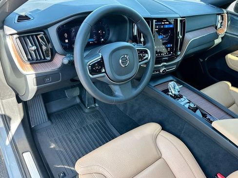Used 2024 Volvo XC60 B5 Ultimate w/ Protection Package Premier image 9