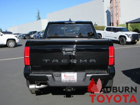 New 2025 Toyota Tacoma TRD Sport image 6