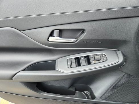 New 2026 Nissan Sentra SV w/ Floor Mat Package FWD image 9