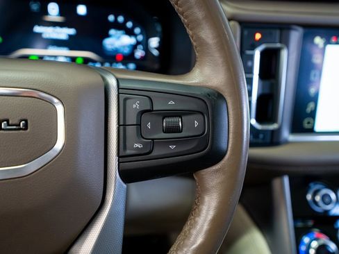 Used 2023 GMC Yukon Denali AWD/4WD image 40