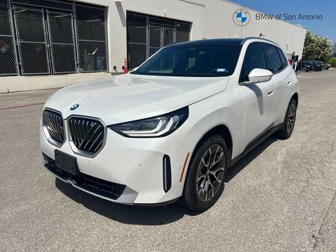 Certified 2025 BMW X3 xDrive30i w/ Premium Package AWD/4WD image 1