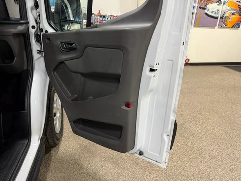 Used 2024 Ford Transit 350 XLT RWD image 17