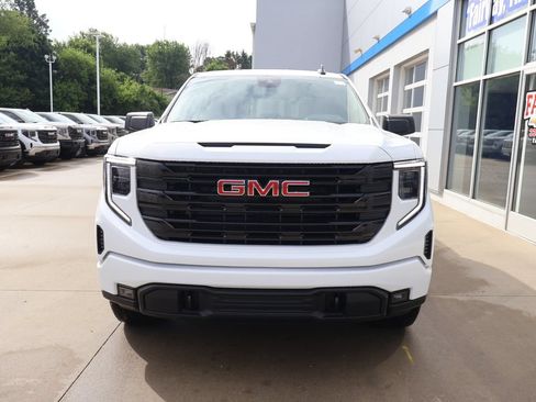 New 2026 GMC Sierra 1500 Elevation AWD/4WD image 5