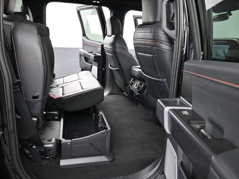 Used 2025 Ford F150 Raptor image 18