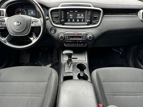 Used 2020 Kia Sorento S image 15