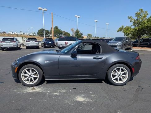 Used 2017 MAZDA MX-5 Miata Sport image 10