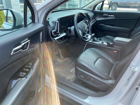 Used 2024 Kia Sportage SX FWD image 7