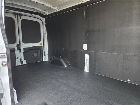 New 2025 Ford Transit 250 148 Medium Roof w/ Load Area Protection Package image 15