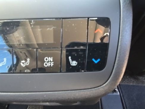 New 2026 Nissan Pathfinder Platinum image 35