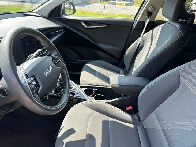 Certified 2023 Kia Niro LX FWD image 6
