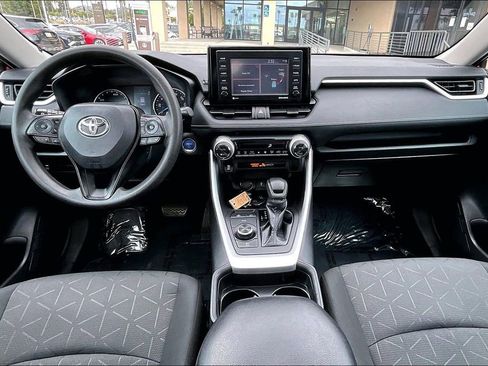 Used 2021 Toyota RAV4 XLE w/ Convenience Package image 11