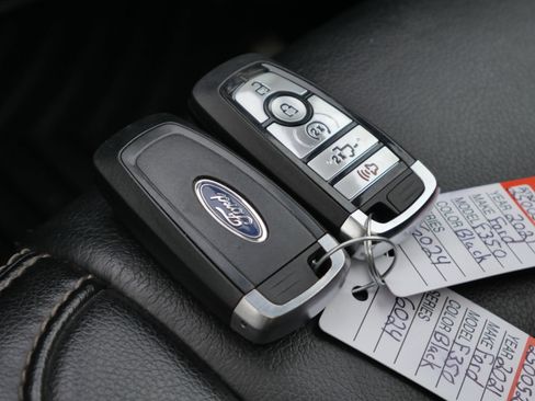 Certified 2021 Ford F350 Lariat image 42