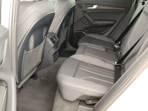 Certified 2025 Audi Q5 e Premium Plus w/ Premium Plus Package image 28