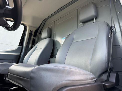 Used 2018 Ford Transit 150 130 Low Roof w/ Exterior Upgrade Package RWD image 11