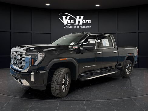 Used 2025 GMC Sierra 2500 Denali AWD/4WD image 3