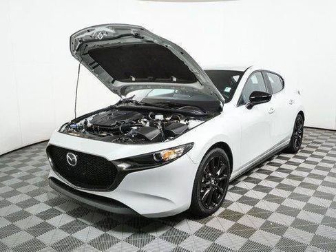 Used 2025 MAZDA MAZDA3 s Sport FWD image 32