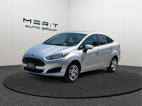 Used 2018 Ford Fiesta SE w/ Cold Weather Package image 4